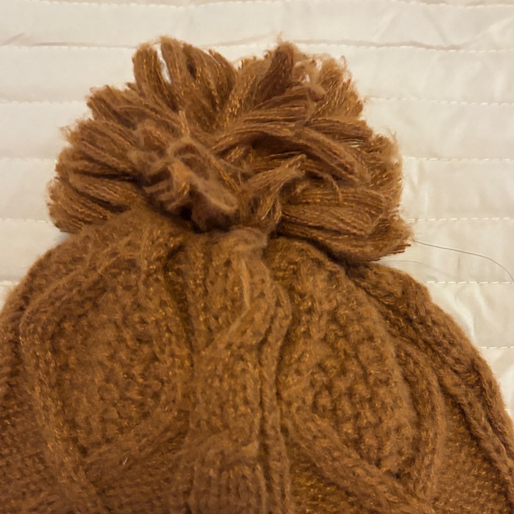 Cozy Brown Knit Pom-Pom Beanie - Picture 4 of 6